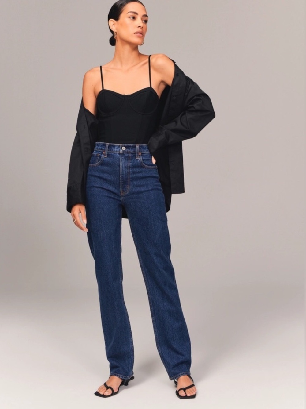 ABERCROMBIE 90s Straight Ultra High Rise Size 31/12R
